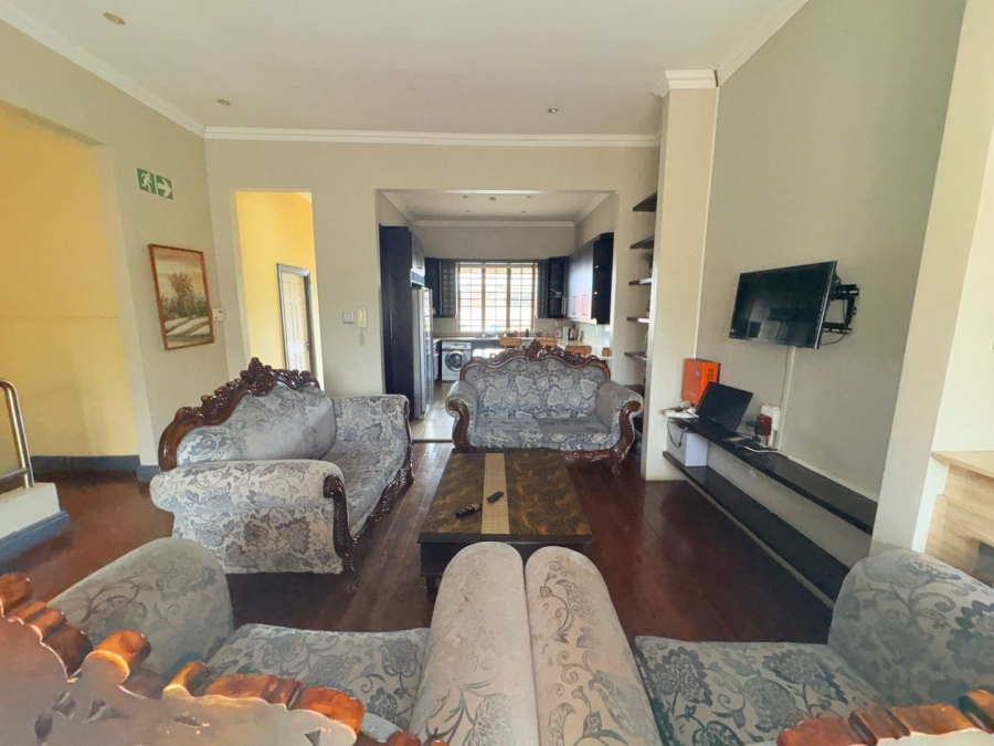 9 Bedroom Property for Sale in Quigney Eastern Cape